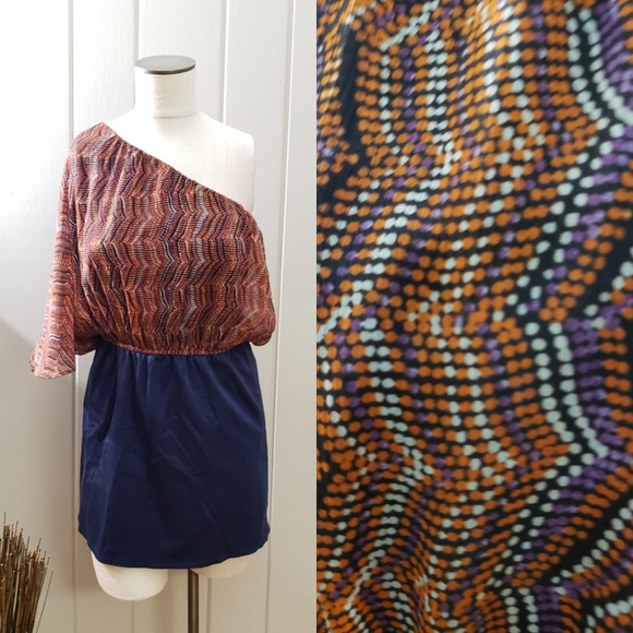 Judith March Dresses & Skirts - Judith March | L one shoulder print mini dress EUC